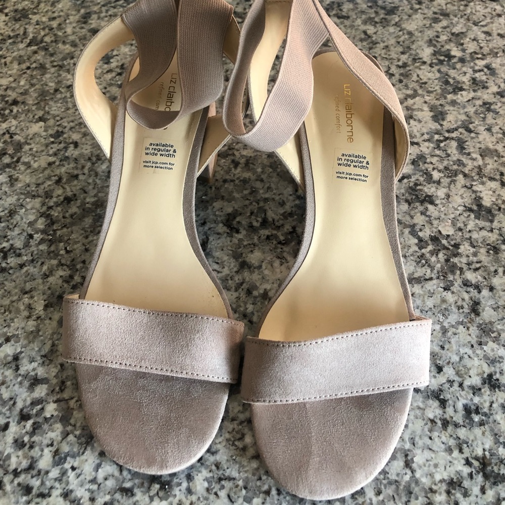 Liz Claiborne square heeled shoes